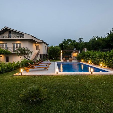 Villa Latica Dicmo 외부 사진